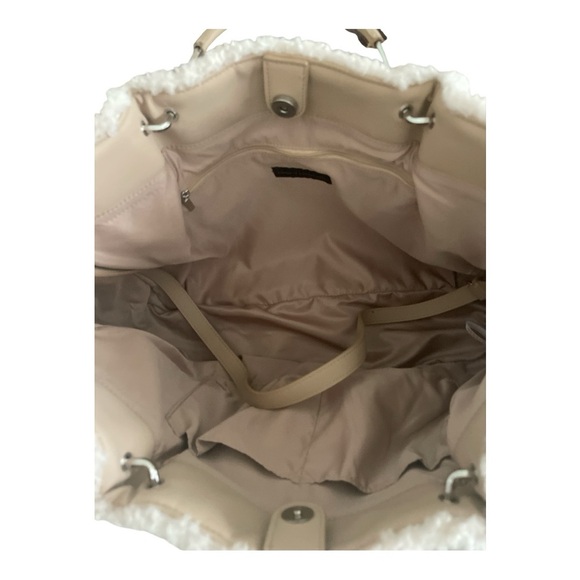 House of Harlow 1960 Sherpa Leather Weekender Bag - Picture 4 of 5